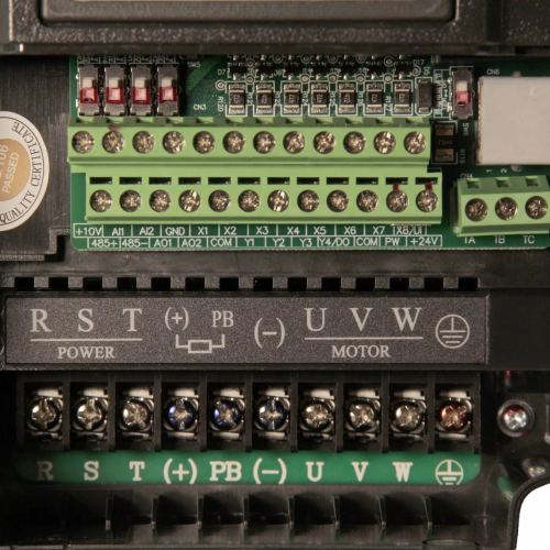 ESQ-600-4T0037G/0055P 3.7/5.5кВт